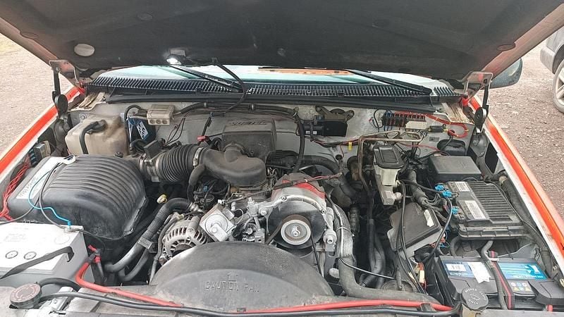 Gebraucht Chevrolet Suburban 250 PS (183 kW) 1996 Orange SUV