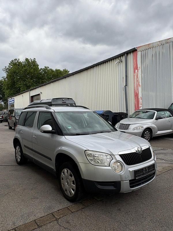 Gebraucht Skoda Yeti Ambition 105 PS (77 kW) 2010 Silber SUV
