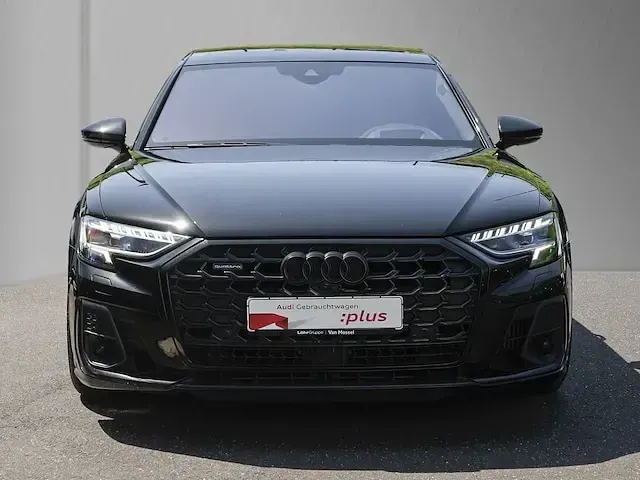 Gebraucht Audi A8 Ambiente 462 PS (339 kW) 2022 Mythosschwarz metallic Limousine