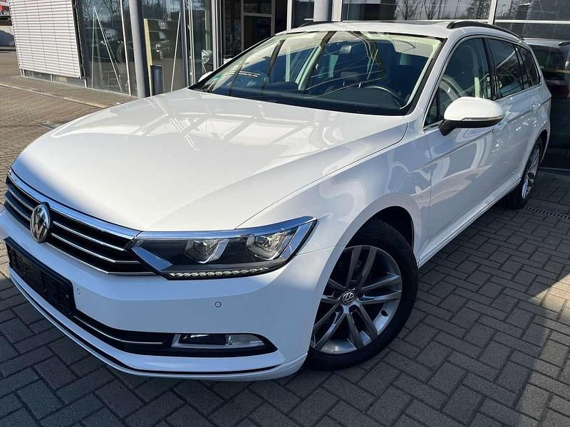 Gebraucht VW Passat 150 PS (110 kW) 2017 Pure white Kombi