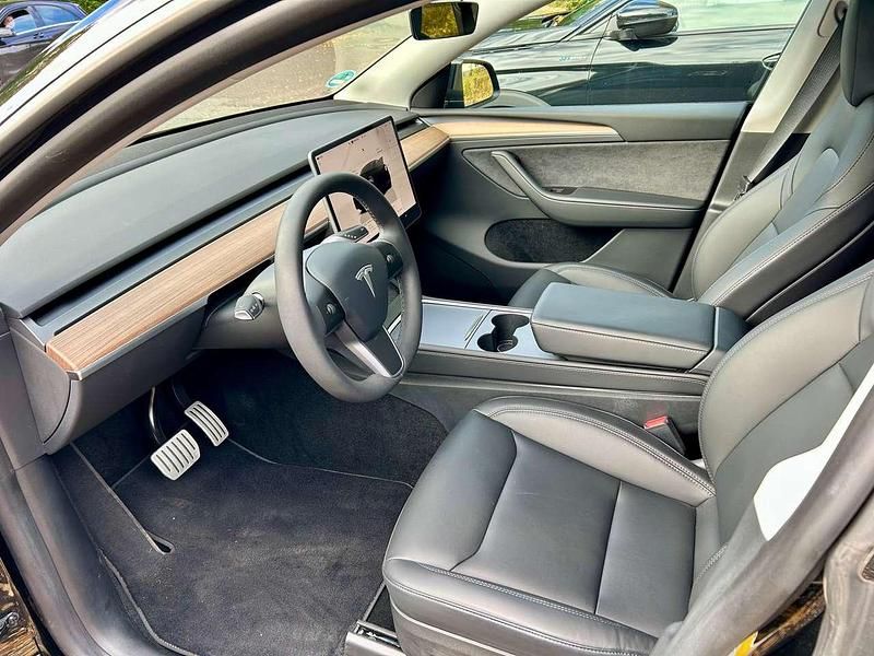 Gebraucht Tesla Model Y Performance 392 kW (534 PS) 2023 Schwarz SUV