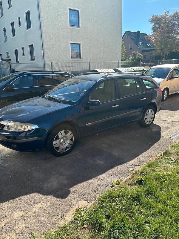 Blau Gebraucht 2002 Renault Laguna II Kombi | 550 € (Guter Preis) - Bild 1/4