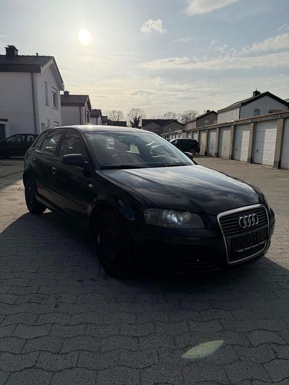 Gebraucht Audi A3 Attraction 140 PS (102 kW) 2007 Schwarz Kleinwagen