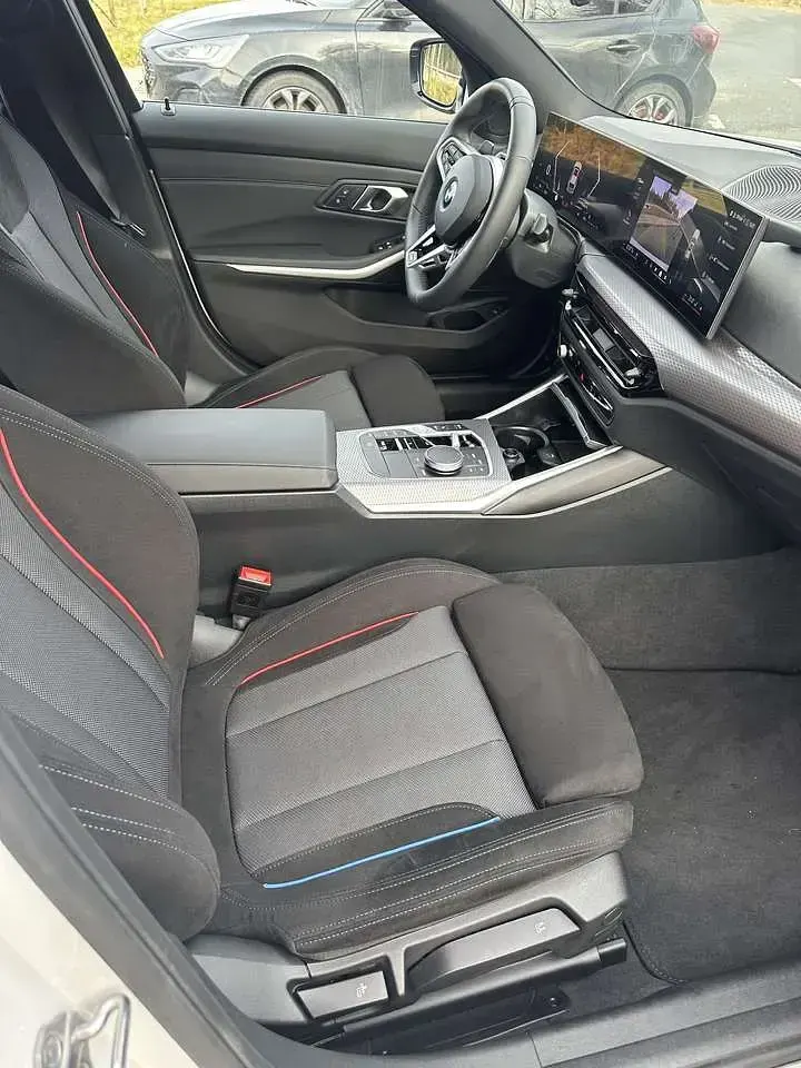 Gebraucht BMW 330 M Sport 245 PS (180 kW) 2024 Weiß Kombi