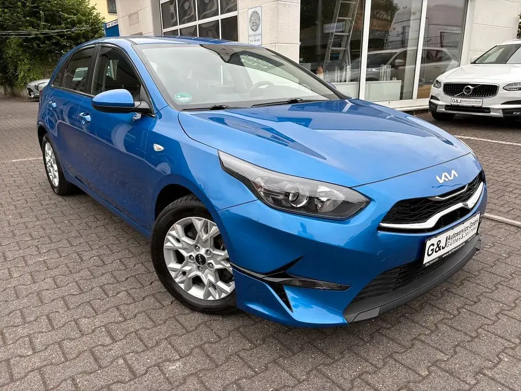 Gebraucht Kia Ceed Vision 160 PS (117 kW) 2022 Blau Kleinwagen