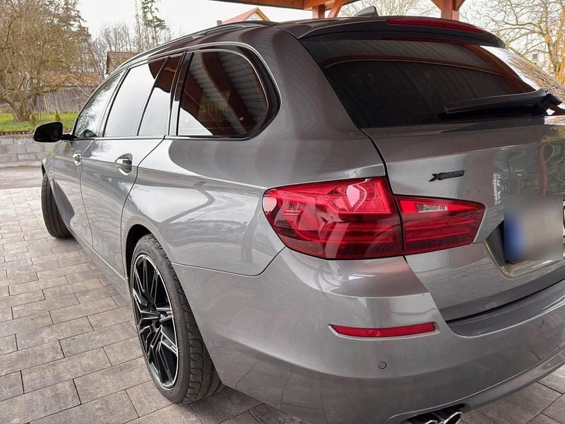 Gebraucht BMW 525 218 PS (160 kW) 2015 Grau Kombi