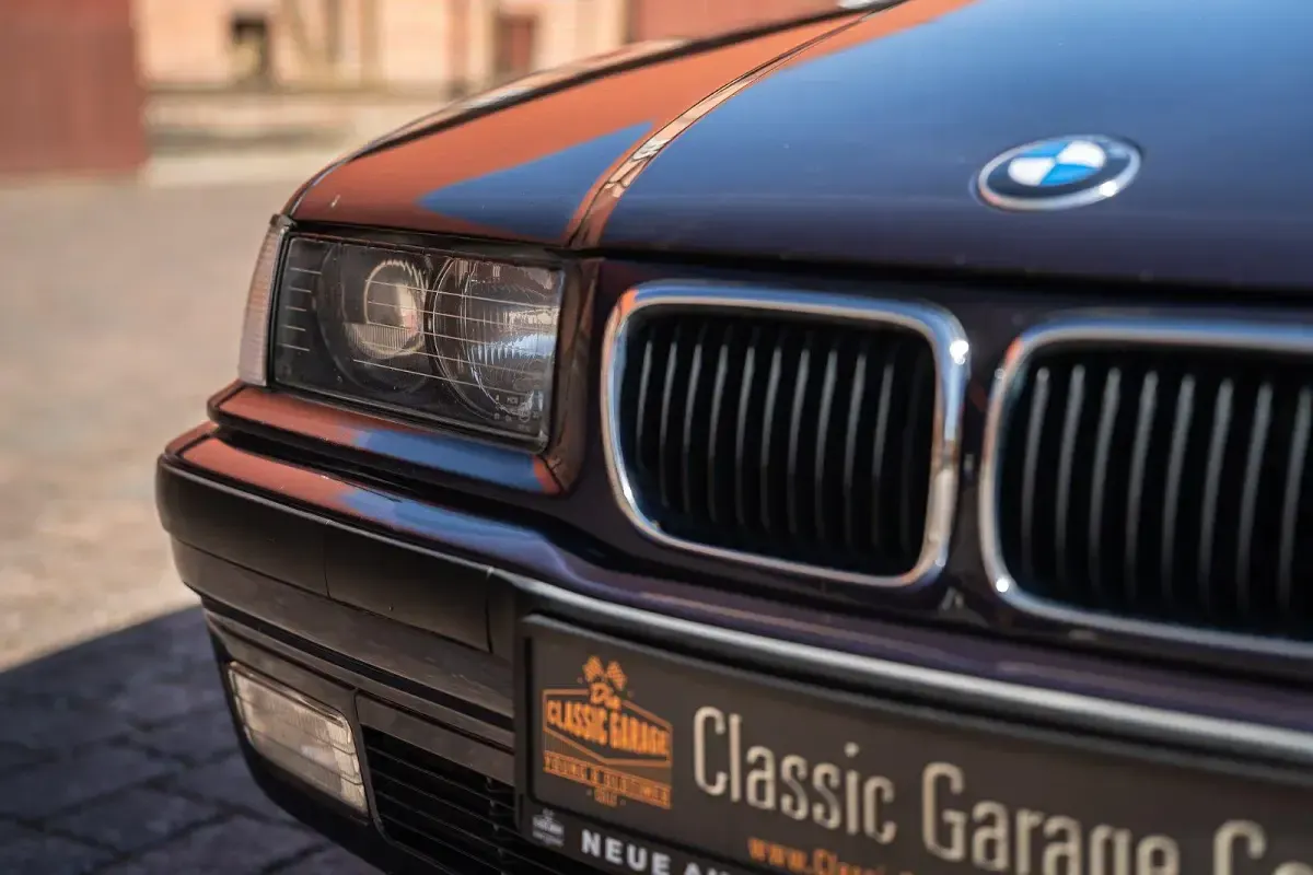 Gebraucht BMW 320 Cabriolet 150 PS (110 kW) 1997 Violet Cabrio