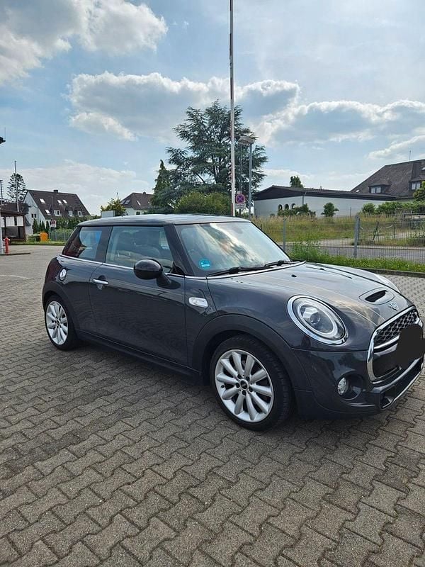 Grau Gebraucht 2018 Mini Cooper S Chili Kleinwagen | 15.700 € (Fairer Preis) - Bild 1/4