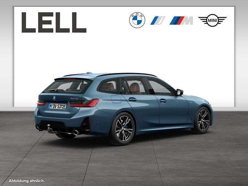 Gebraucht BMW 330e M Sport 184 PS (135 kW) 2024 Blau Kombi