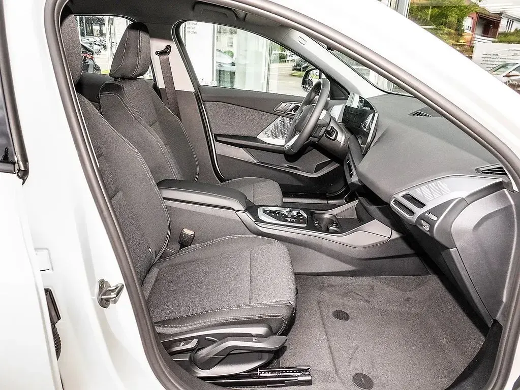 Nowe BMW 120 170 KM (125 kW) 2026 Biały Hatchback