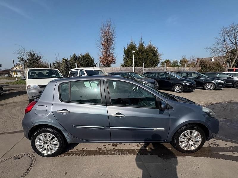 Gebraucht Renault Clio II 75 PS (55 kW) 2009 Blau Limousine