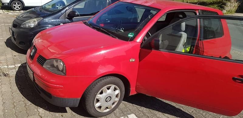 Rot Gebraucht 2001 Seat Arosa Kleinwagen | 800 € (Guter Preis) - Bild 1/4