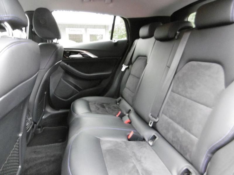 Gebraucht Infiniti Q30 Luxe 109 PS (80 kW) 2018 Grau SUV