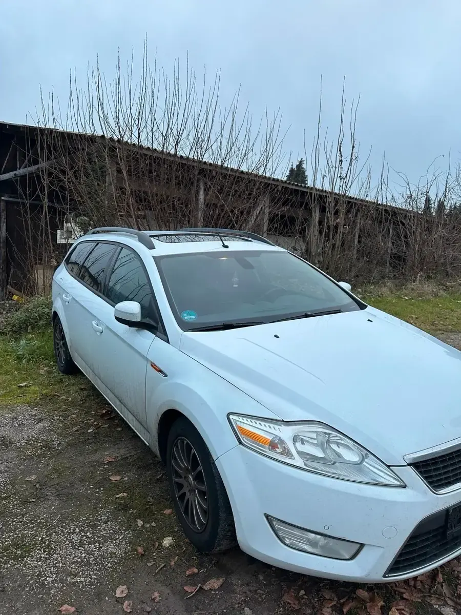 Gebraucht Ford Mondeo Titanium 140 PS (102 kW) 2009 Weiß Kombi