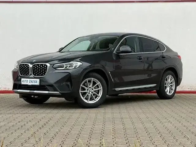 Gebraucht BMW X4 Performance 190 PS (139 kW) 2022 Grau SUV