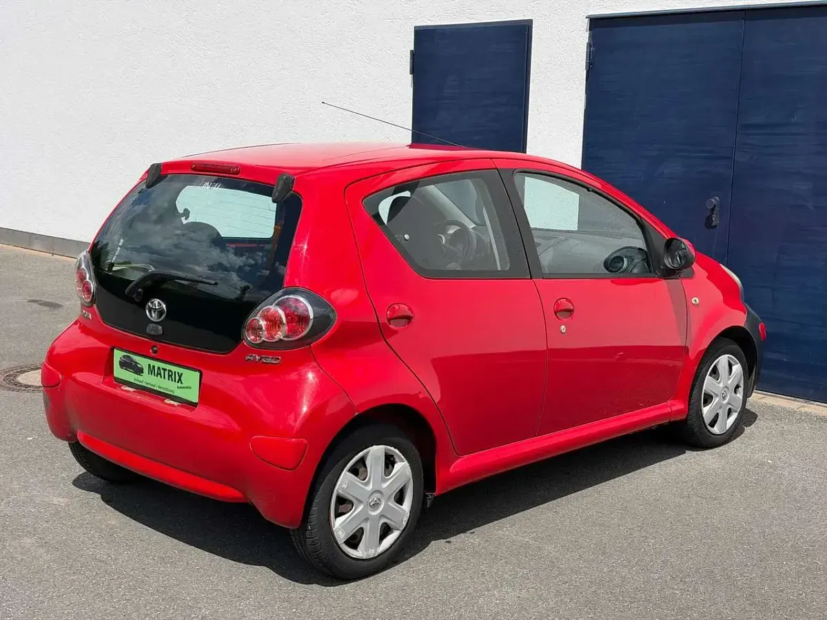 Gebraucht Toyota Aygo Cool 68 PS (50 kW) 2009 Fire red Kleinwagen