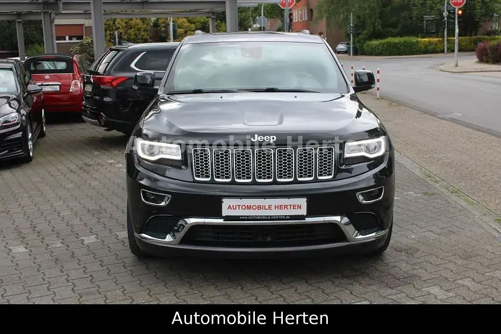 Gebraucht Jeep Grand Cherokee Summit 250 PS (183 kW) 2013 Schwarz SUV
