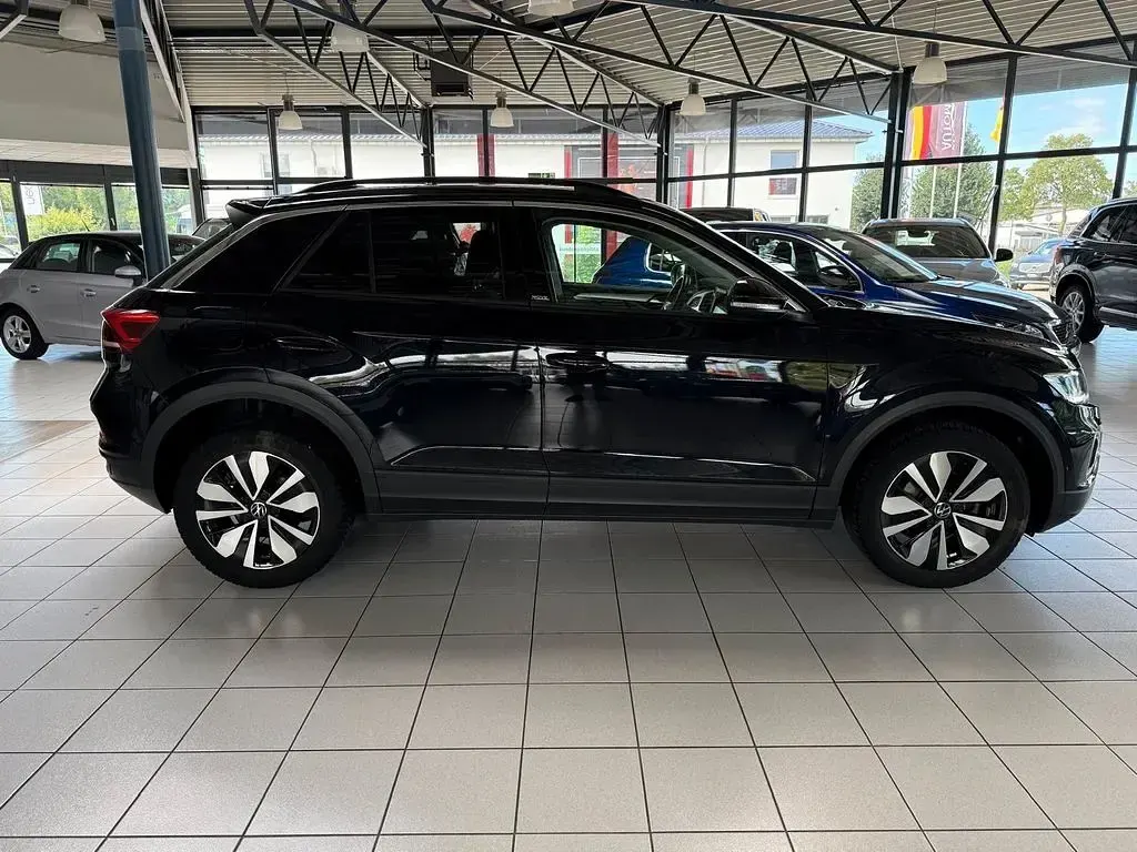 Gebraucht VW T-Roc Move 116 PS (85 kW) 2024 Schwarz SUV