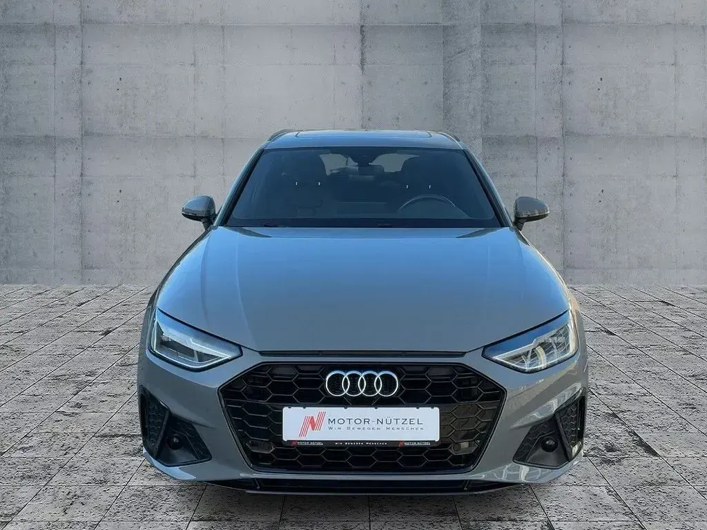 Używany Audi A4 S-Line 190 KM (139 kW) 2020 Szary Kombi
