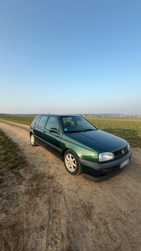 Gebraucht VW Golf III 90 PS (66 kW) 1996 Grün Kleinwagen