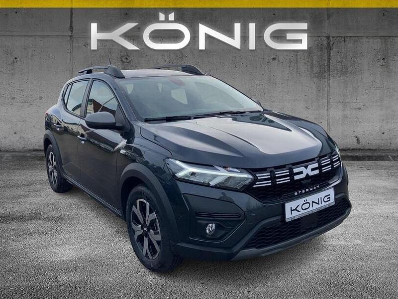 Gebraucht Dacia Sandero Expression 91 PS (66 kW) 2023 Grau Kleinwagen