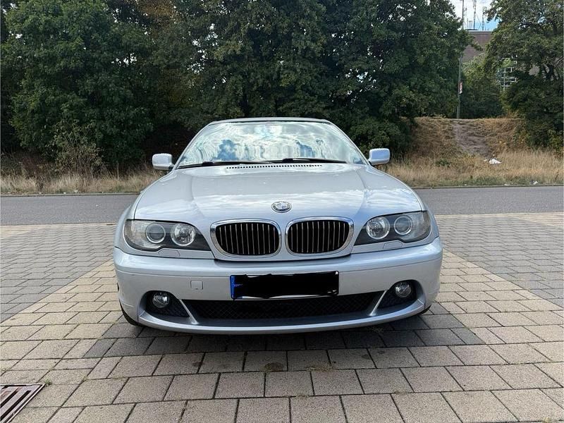Silber Gebraucht 2003 BMW 320 Sport Line Coupé | 6.500 € (Fairer Preis) - Bild 1/4