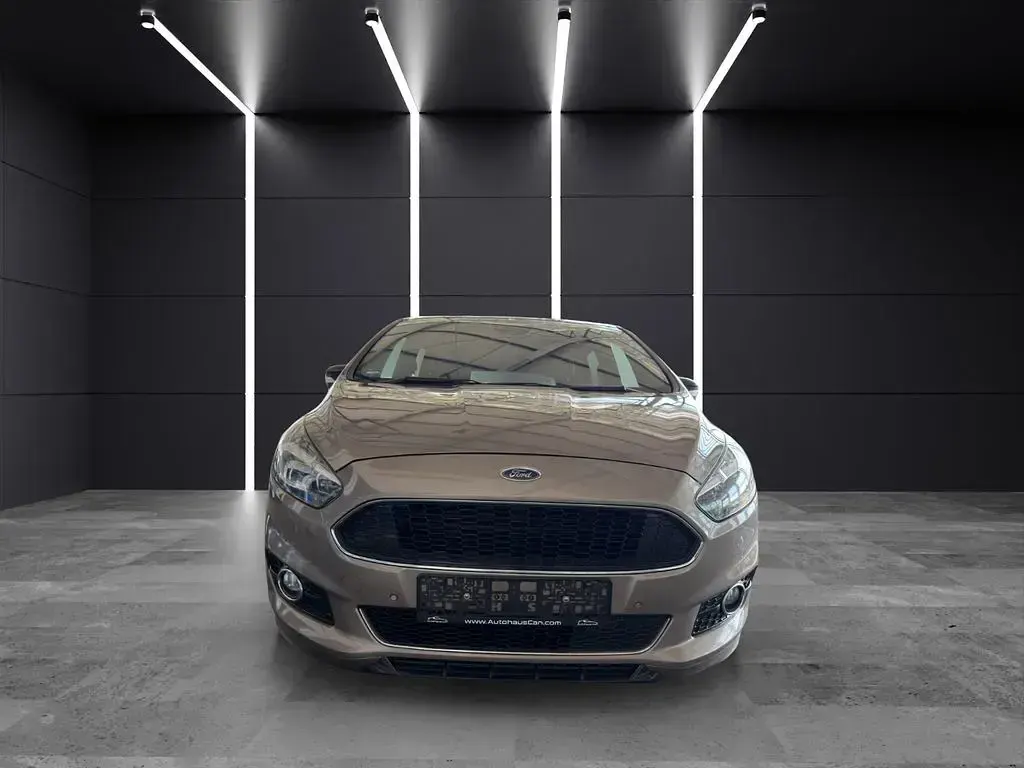 Gebraucht Ford S-MAX ST-Line 190 PS (139 kW) 2019 Silber Van / Kleinbus