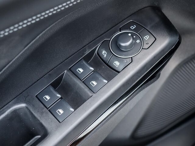 Gebraucht Ford Puma Titanium 125 PS (91 kW) 2024 Weiß SUV