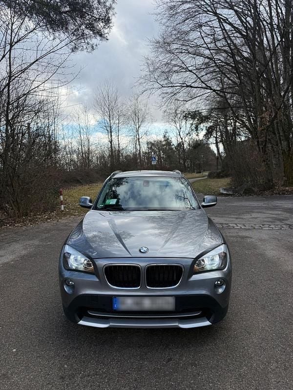 Gebraucht BMW X1 143 PS (105 kW) 2012 Grau SUV