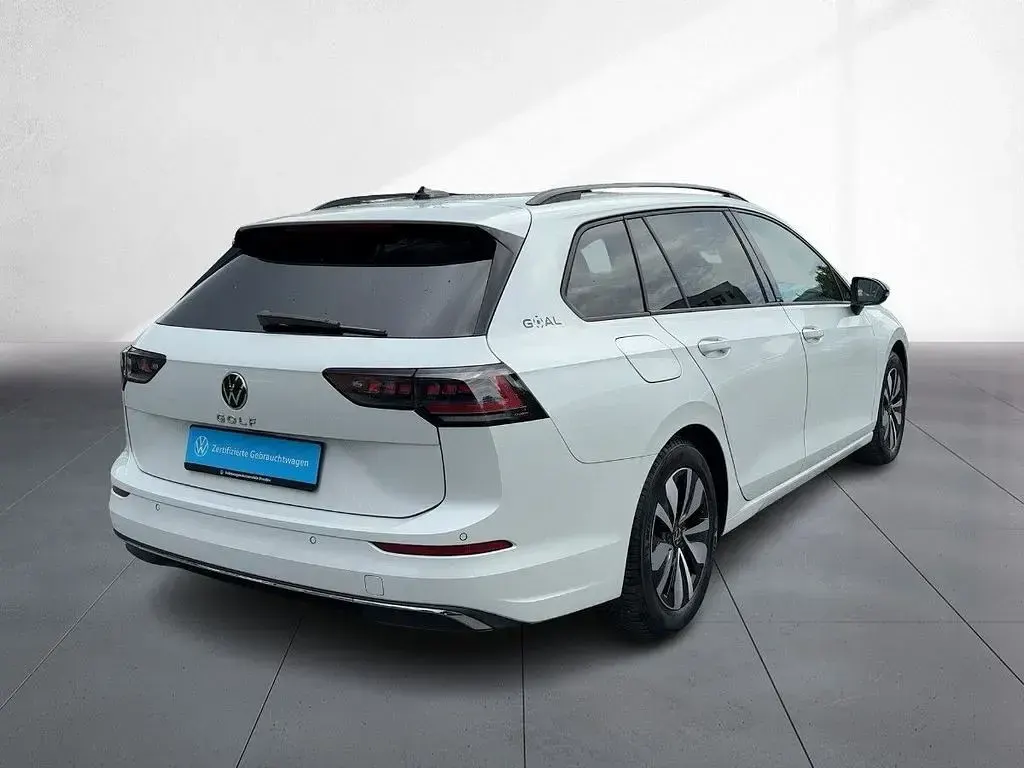 Gebraucht VW Golf VIII Goal 150 PS (110 kW) 2025 Weiß Kombi