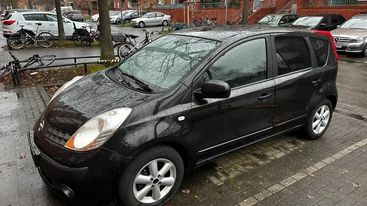 Gebraucht Nissan Note 101 PS (74 kW) 2006 Schwarz Kleinwagen