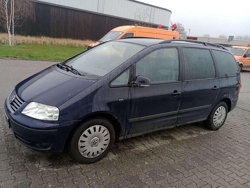 Blau Gebraucht 2010 VW Sharan United Van / Kleinbus | 4.900 € (Fairer Preis) - Bild 1/4