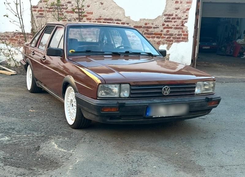 Gebraucht VW Santana 200 PS (147 kW) 1987 Braun Limousine