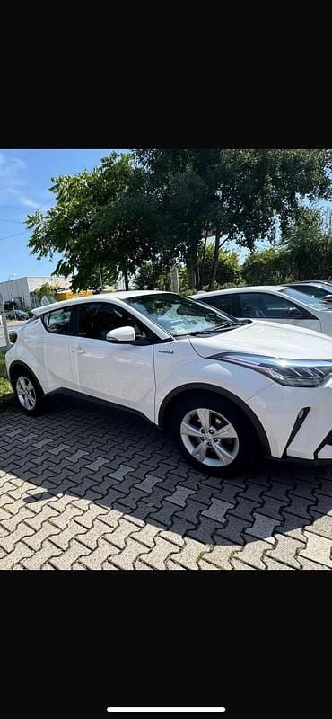 Weiß Gebraucht 2021 Toyota C-HR SUV | 18.400 € (Guter Preis) - Bild 1/2