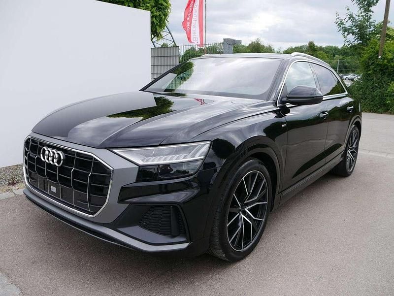 Mythosschwarz metallic Gebraucht 2022 Audi Q8 S-Line SUV | 70.590 € (Teuer) - Bild 1/2