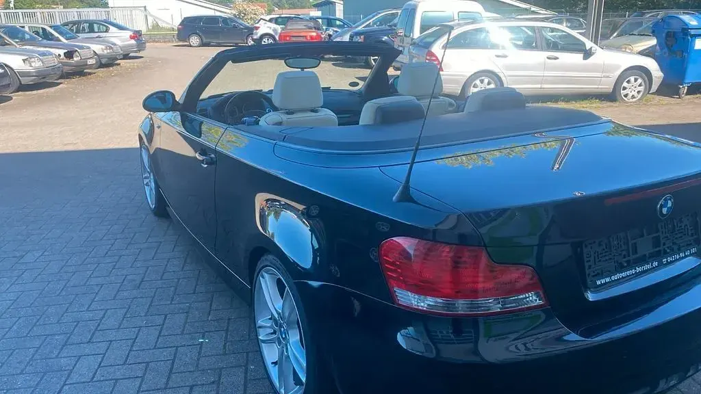 Gebraucht BMW 120 Cabriolet 170 PS (125 kW) 2008 Schwarz Cabrio