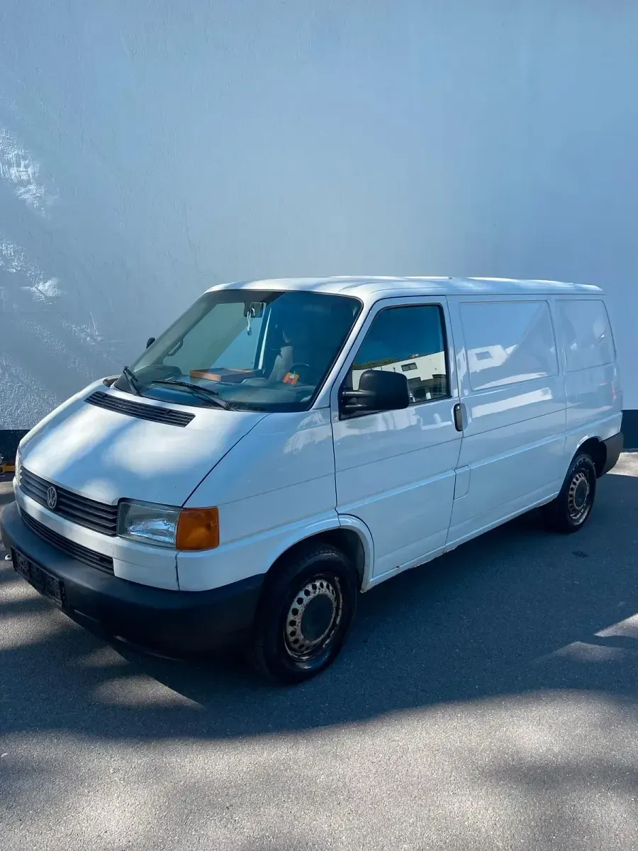 Gebraucht VW T4 78 PS (57 kW) 2001 Weiß Van