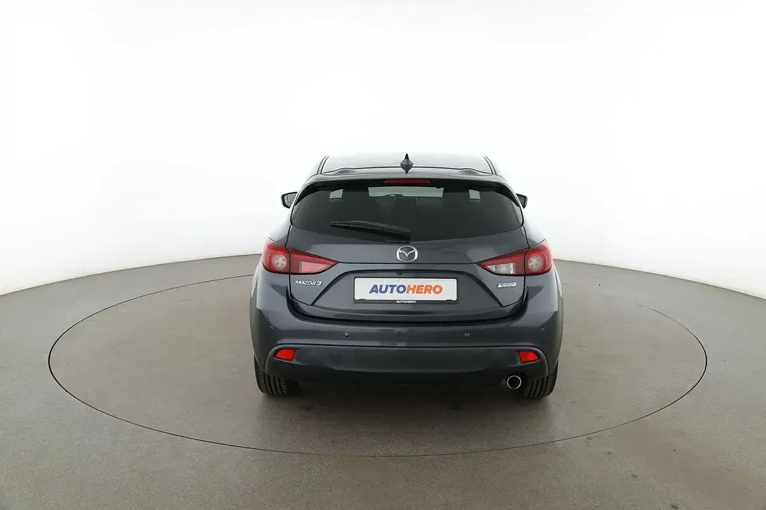 Gebraucht Mazda 3 Nakama 105 PS (77 kW) 2016 Grau Limousine