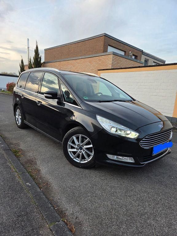 Gebraucht Ford Galaxy Titanium 179 PS (131 kW) 2016 Schwarz Van / Kleinbus