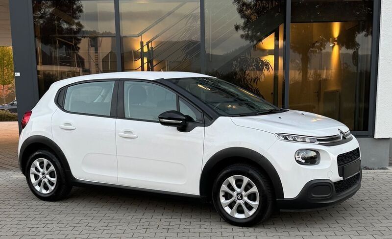 Weiß Gebraucht 2018 Citroën C3 Feel Kleinwagen | 6.990 € (Fairer Preis) - Bild 1/4
