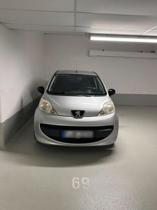 Silber Gebraucht 2006 Peugeot 107 Kleinwagen | 2.000 € (Fairer Preis) - Bild 1/4