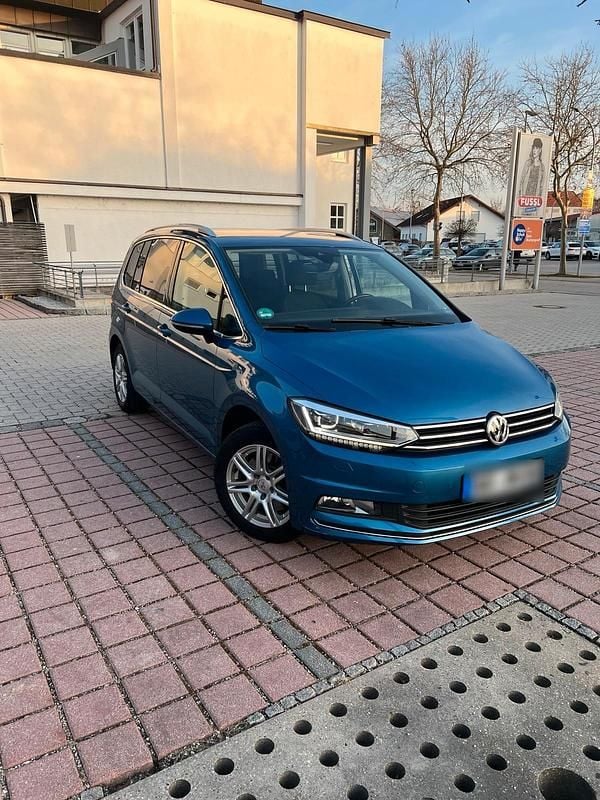 Gebraucht VW Touran 190 PS (139 kW) 2016 Blau Van / Kleinbus