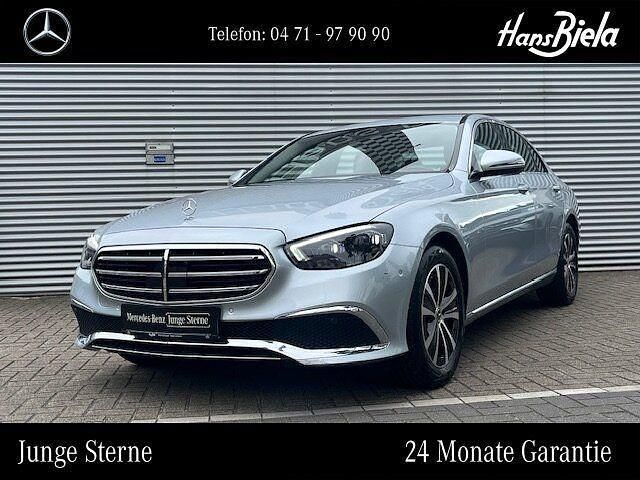 Lack hightechsilber Gebraucht 2020 Mercedes E200 Exclusive Limousine | 33.950 € (Etwas zu teuer) - Bild 1/4