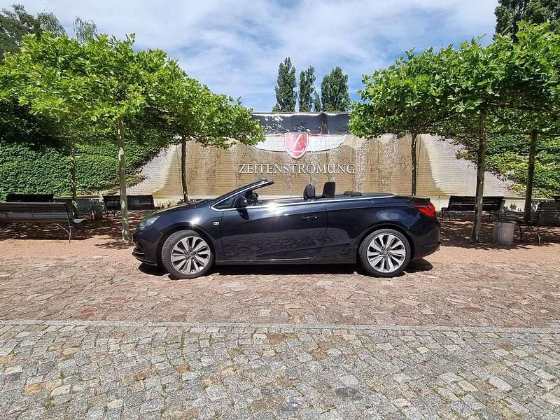 Usado Opel Cascada 140 HP (102 kW) 2014 Cabrios