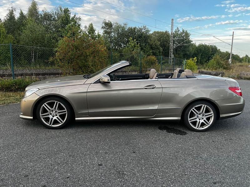 Gebraucht Mercedes 350 280 PS (205 kW) 2010 Gold Cabrio