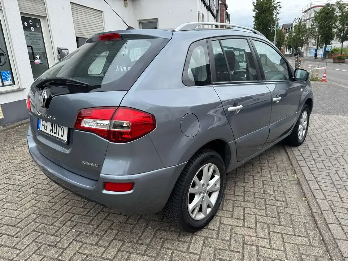 Gebraucht Renault Koleos Expression 171 PS (125 kW) 2009 Grau SUV