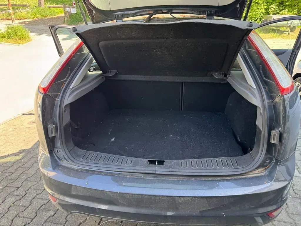 Usata Ford Focus 101 CV (74 kW) 2008 Blu Berlina