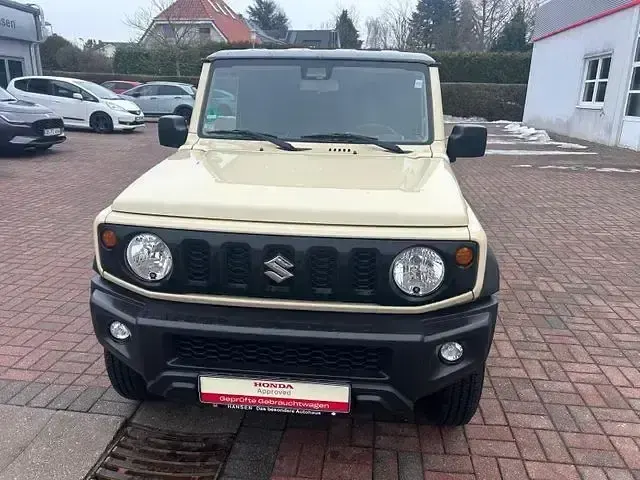 Gebraucht Suzuki Jimny Comfort 102 PS (75 kW) 2021 Chiffon/bluish black pearl SUV