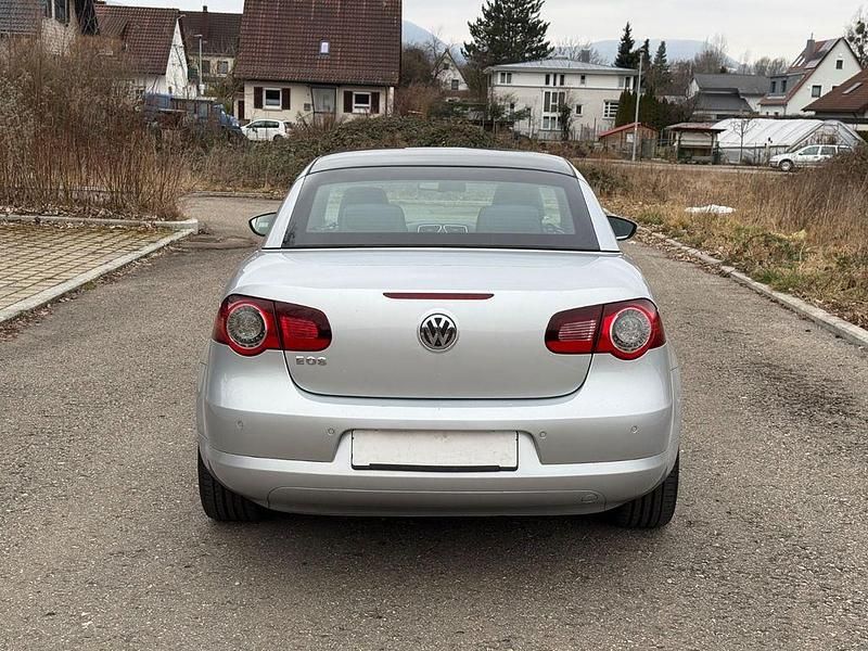 Gebraucht VW Eos 160 PS (117 kW) 2009 Silber Cabrio
