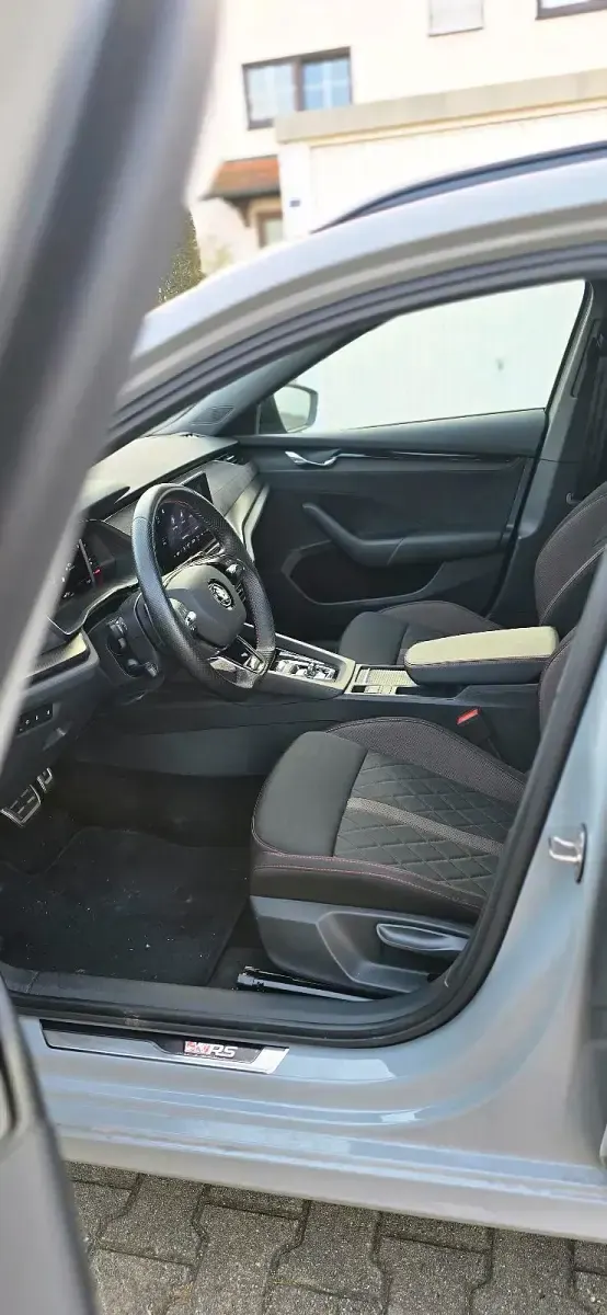 Gebraucht Skoda Octavia RS 200 PS (147 kW) 2021 Grau Kombi